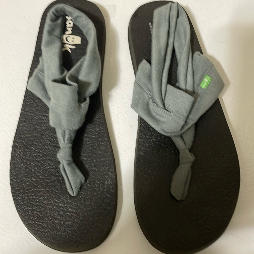 COPY - Sanuk Women's Gray Sandals. Good Condition. Size 11.